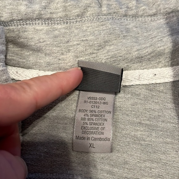 C9 by champion- XL-gray-long sleeve, full zipper, drawstring, but no hood jacket - Picture 4 of 11